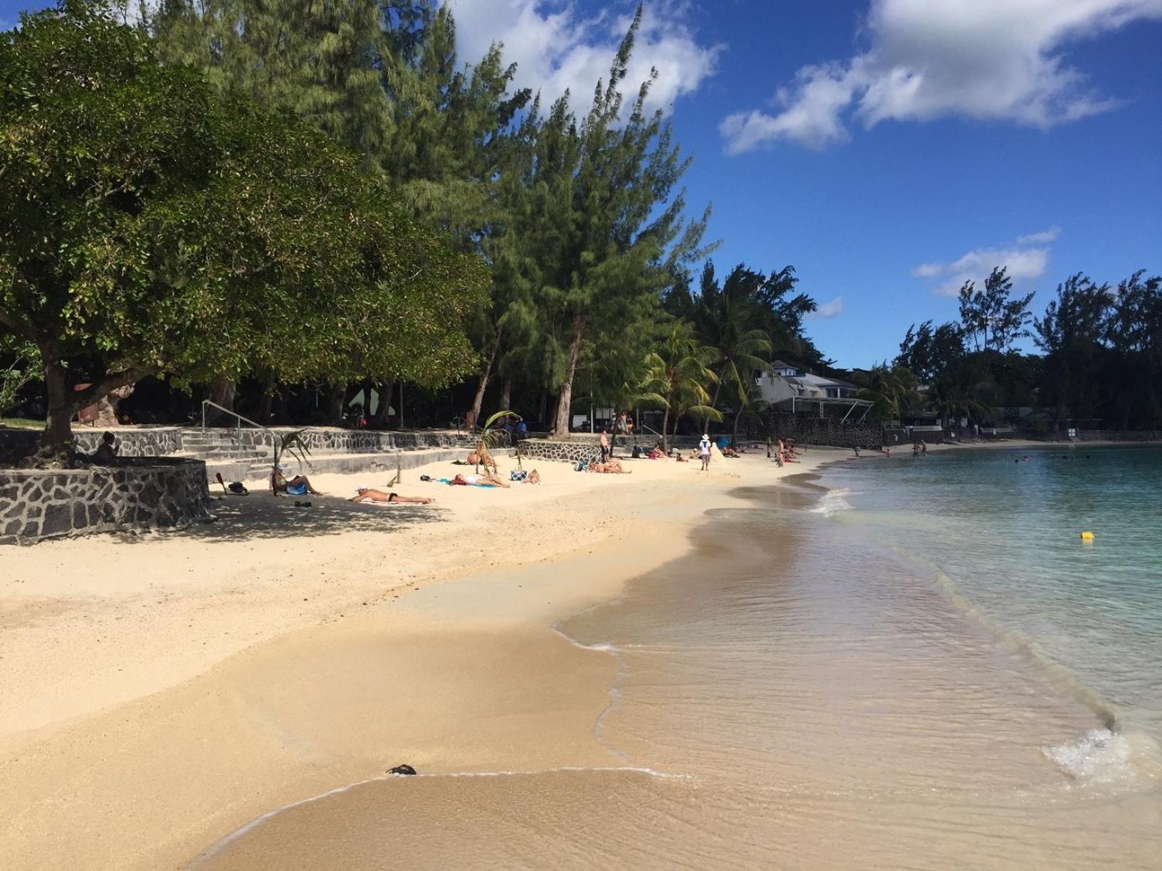 - A 300m De La Apartment Pereybere Beach