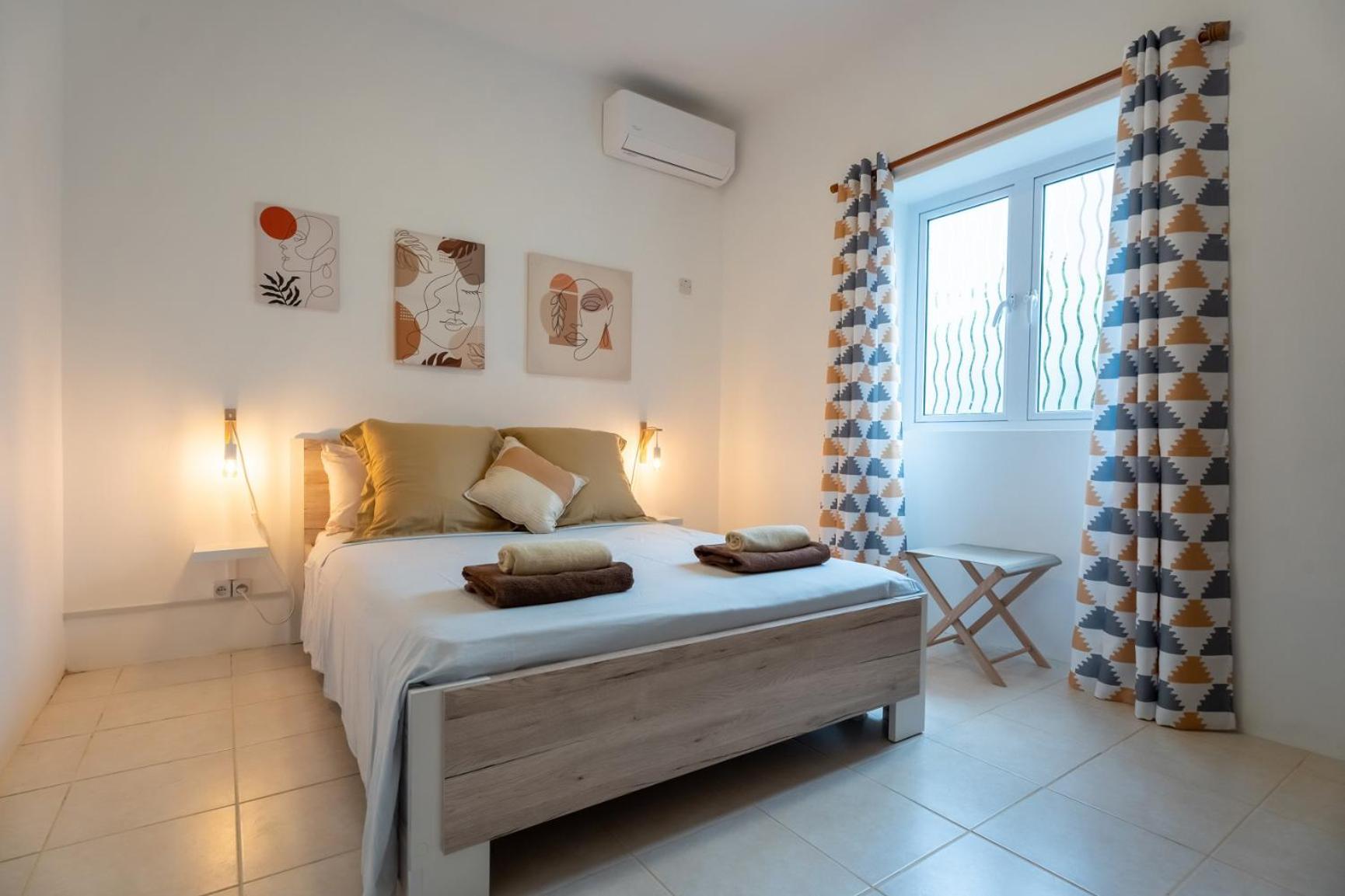 Apartment - A 300m De La *